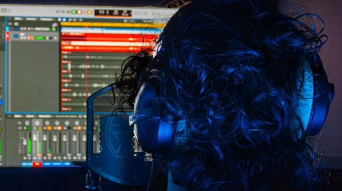 Artiste en cabine - Voix-off - HMMD Studio